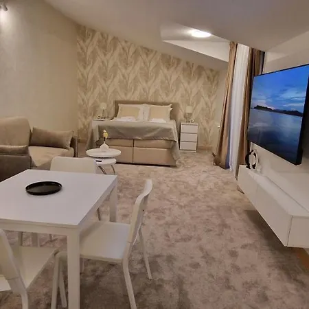 Carice Milice Old Town Belgrado