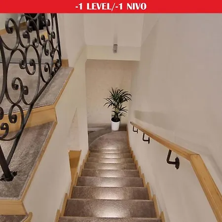 Carice Milice Old Town Apartamento *